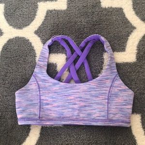 Ivivva sports bra;